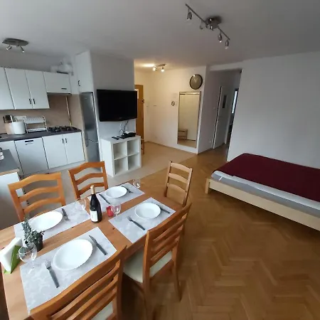 Cityview Chmielna 98 *